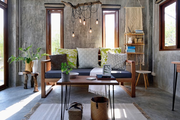 O charme rústico e a elegância contemporânea se encontram no revestimento de cimento queimado tradicional. Uma escolha que combina tradição e modernidade para transformar ambientes com sofisticação. Tendências em decoração: beleza e sofisticação com revestimento de cimento queimado da GTEX Decora